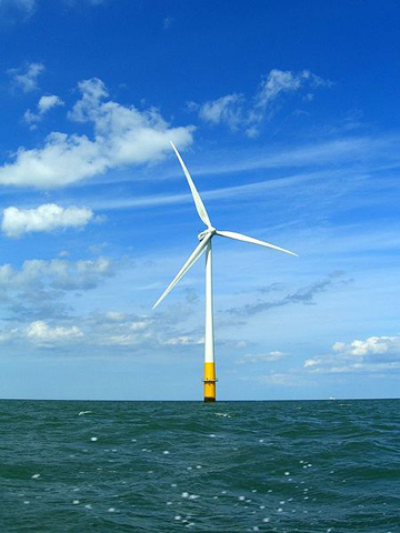 Kentish Flats wind power in the UK. Photo by: Phil Hollman. Kentish Flats wind power in the UK. Photo by: Phil Hollman.