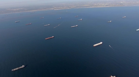 Oil tankers california Oil tankers carrying more than 20 million barrels of oil float off the coast of California.